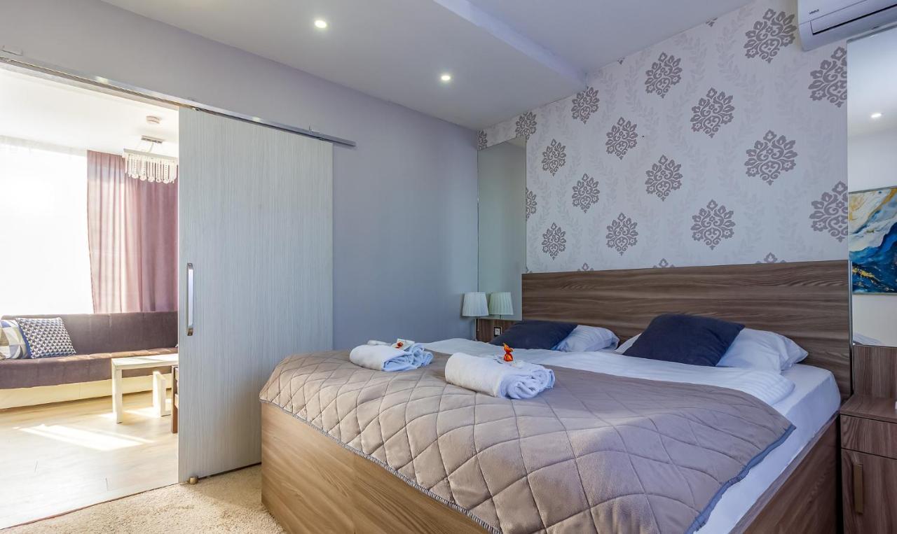Plaza La - Night And Spa Sremska Mitrovica Ngoại thất bức ảnh