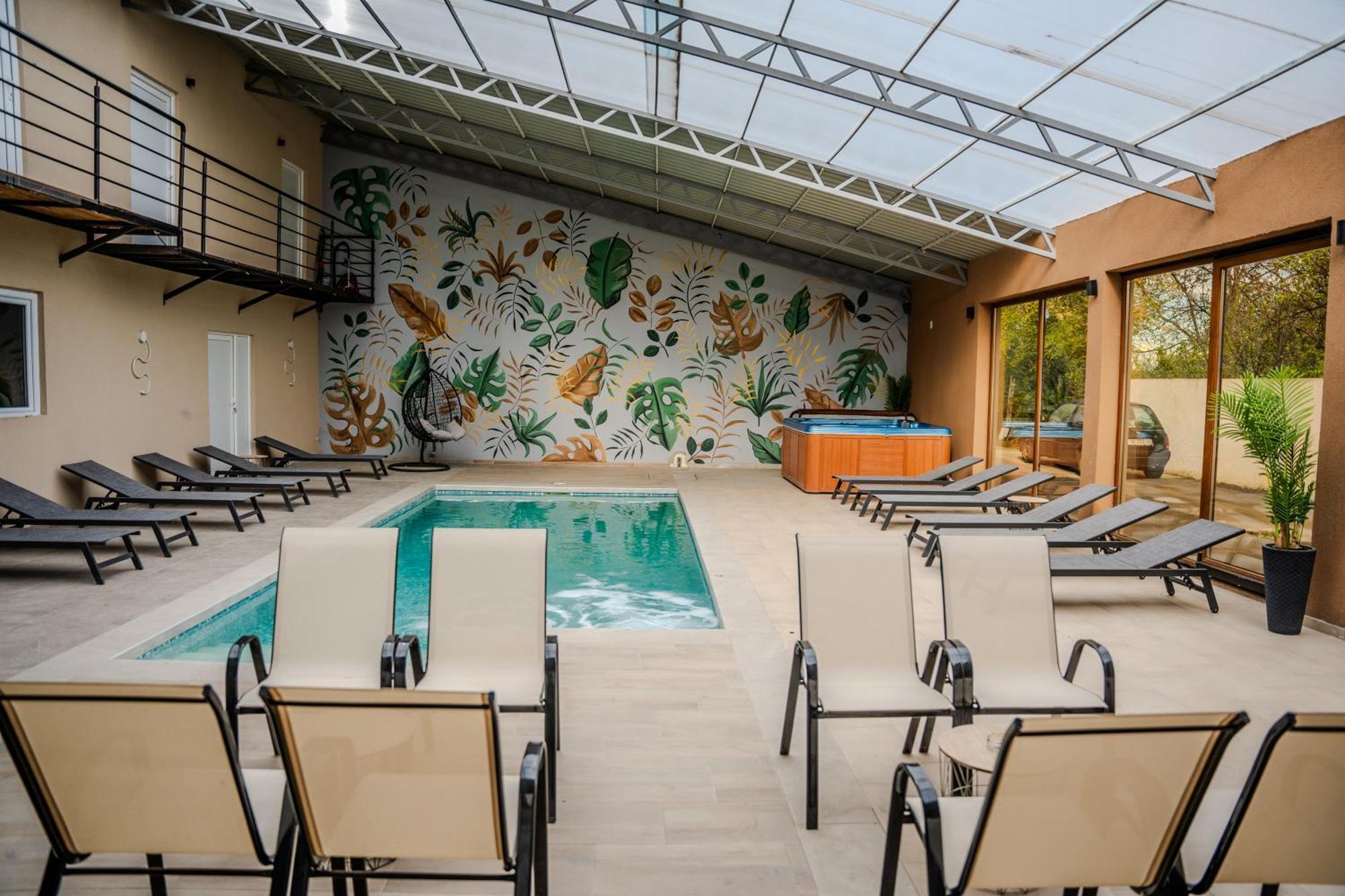 Plaza La - Night And Spa Sremska Mitrovica Ngoại thất bức ảnh